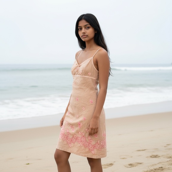 Roxy Embroidered Beach Dress – Size M - Picture 5 of 5